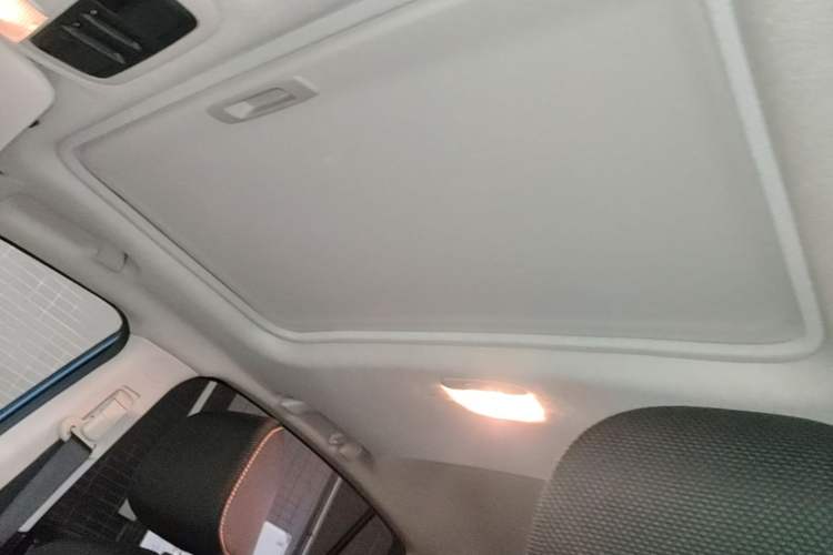 Used Subaru XV 2016 2.0i Comfort Navigation Edition Headliner