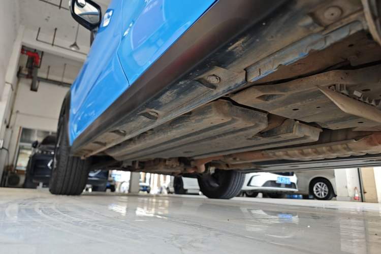 Used Subaru XV 2016 2.0i Comfort Navigation Edition Left Side Sill
