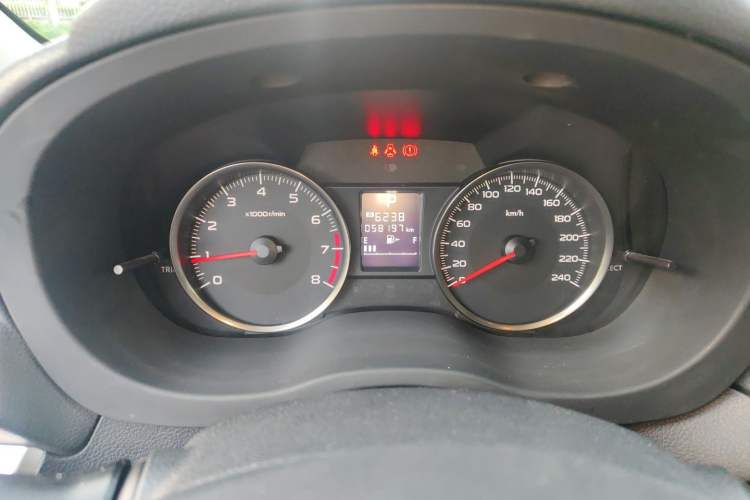 Used Subaru XV 2016 2.0i Comfort Navigation Edition Odometer Close Up