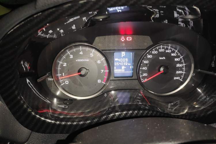 Used Subaru XV 2016 2.0i Ambition Edition Odometer Close Up