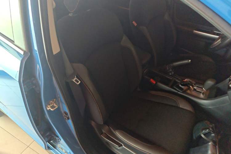 Used Subaru XV 2016 2.0i Ambition Edition Right Front Seat
