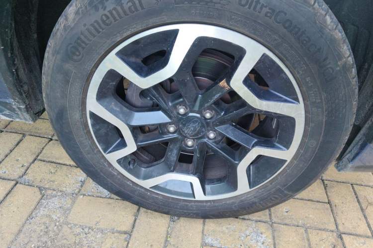 Used Subaru XV 2016 2.0i Comfort Navigation Edition Right Front Wheel Hub