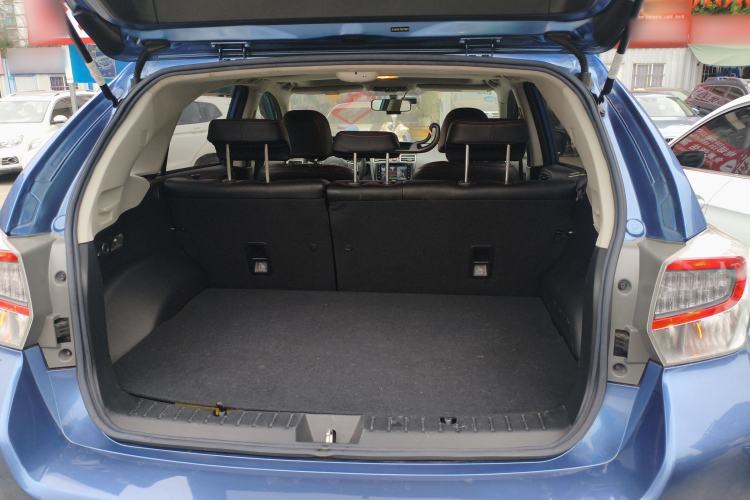 Used Subaru XV 2016 2.0i Comfort Navigation Edition Trunk