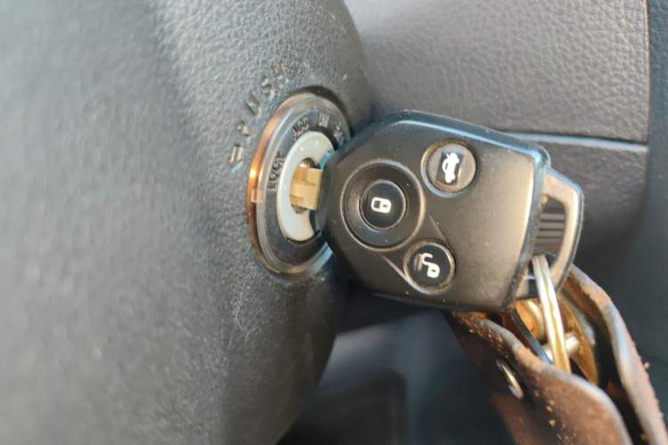 Used Subaru XV 2016 2.0i Comfort Navigation Edition Vehicle Key