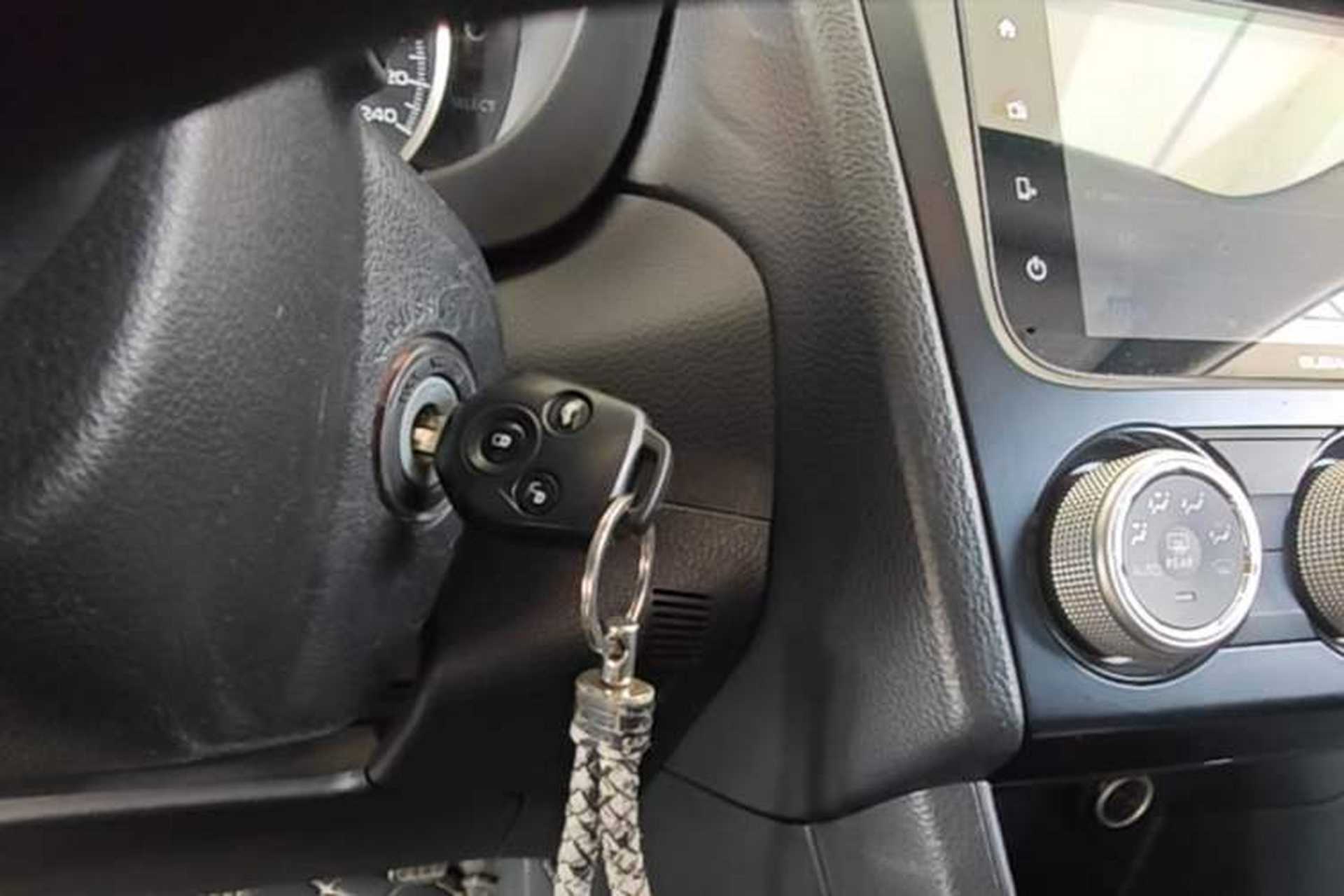 Used Subaru XV 2016 2.0i Comfort Navigation Edition Vehicle Key