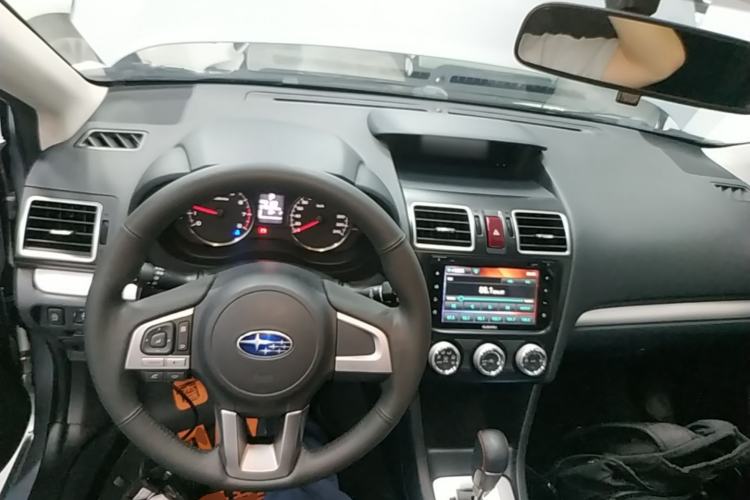 Used Subaru XV 2016 2.0i Comfort Navigation Edition Center Console