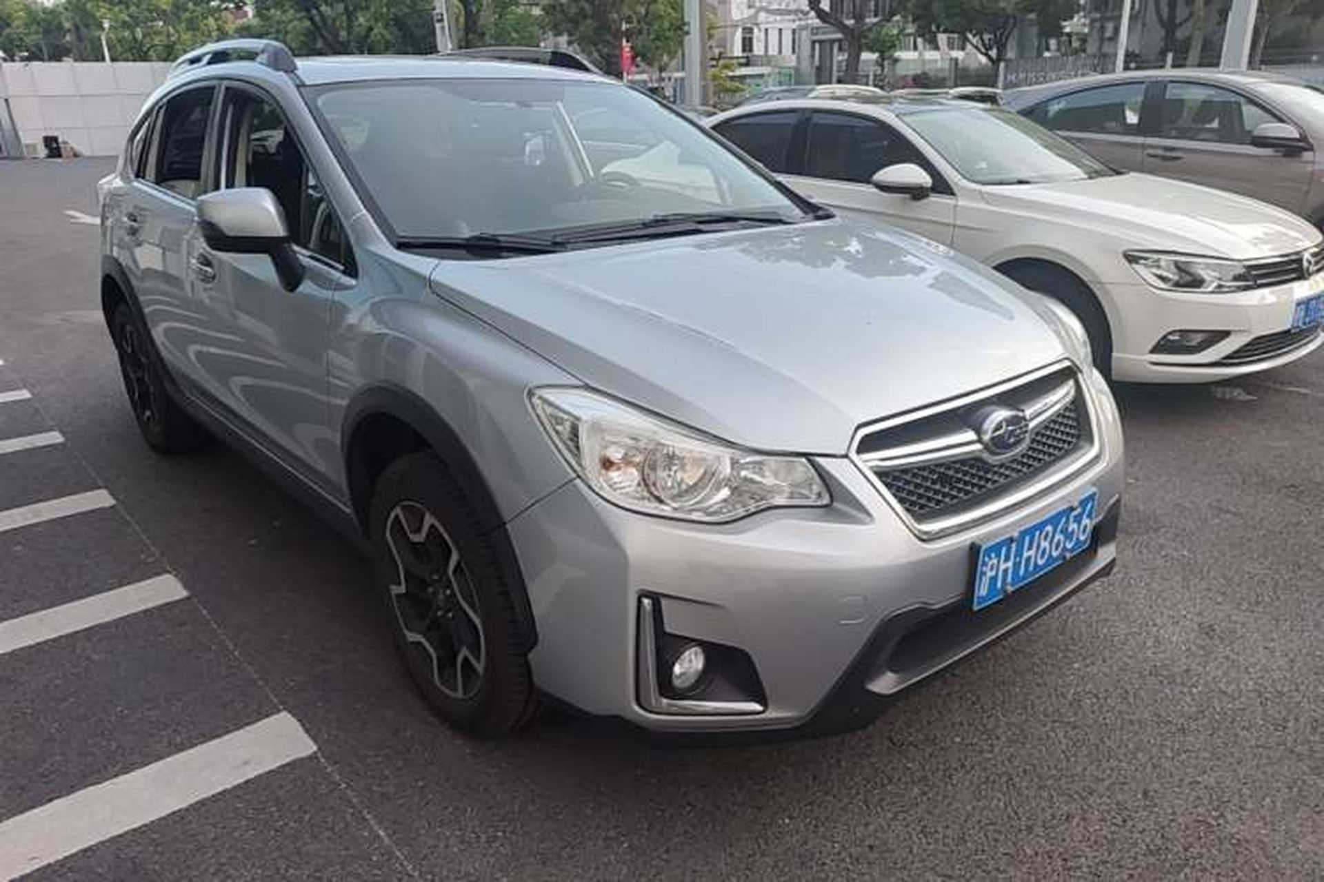 Used Subaru XV 2016 2.0i Comfort Navigation Edition Front Right 45 Deg