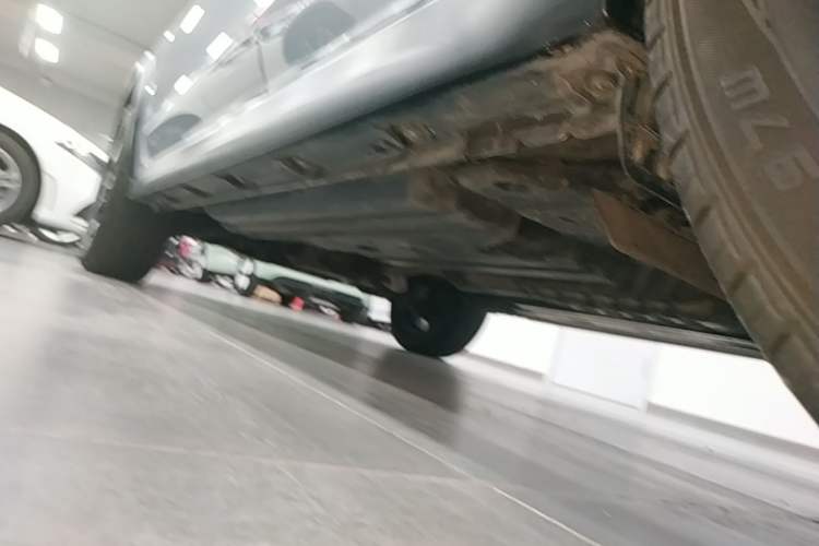 Used Subaru XV 2016 2.0i Comfort Navigation Edition Left Side Sill