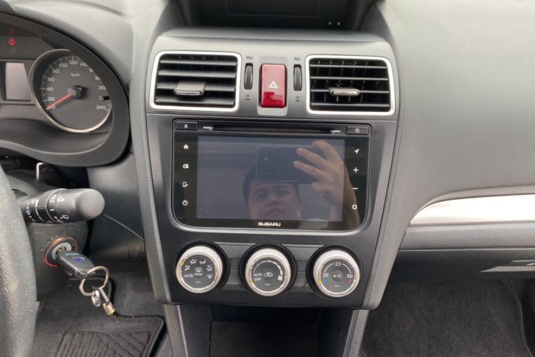 Used Subaru XV 2016 2.0i Comfort Navigation Edition Audio And AC Panel
