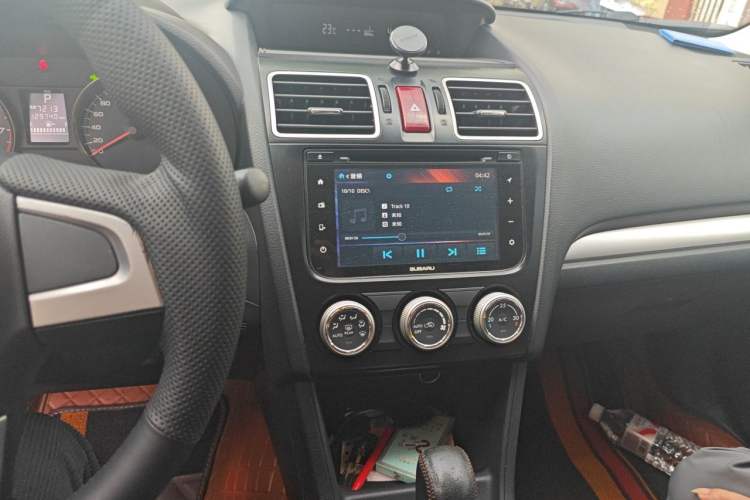 Used Subaru XV 2016 2.0i Comfort Navigation Edition Audio And AC Panel