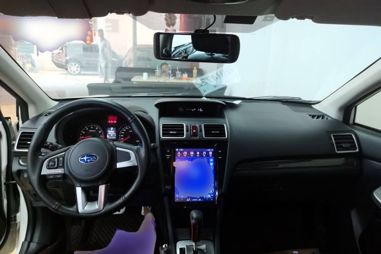 Used Subaru XV 2016 2.0i Ambition Edition Center Console