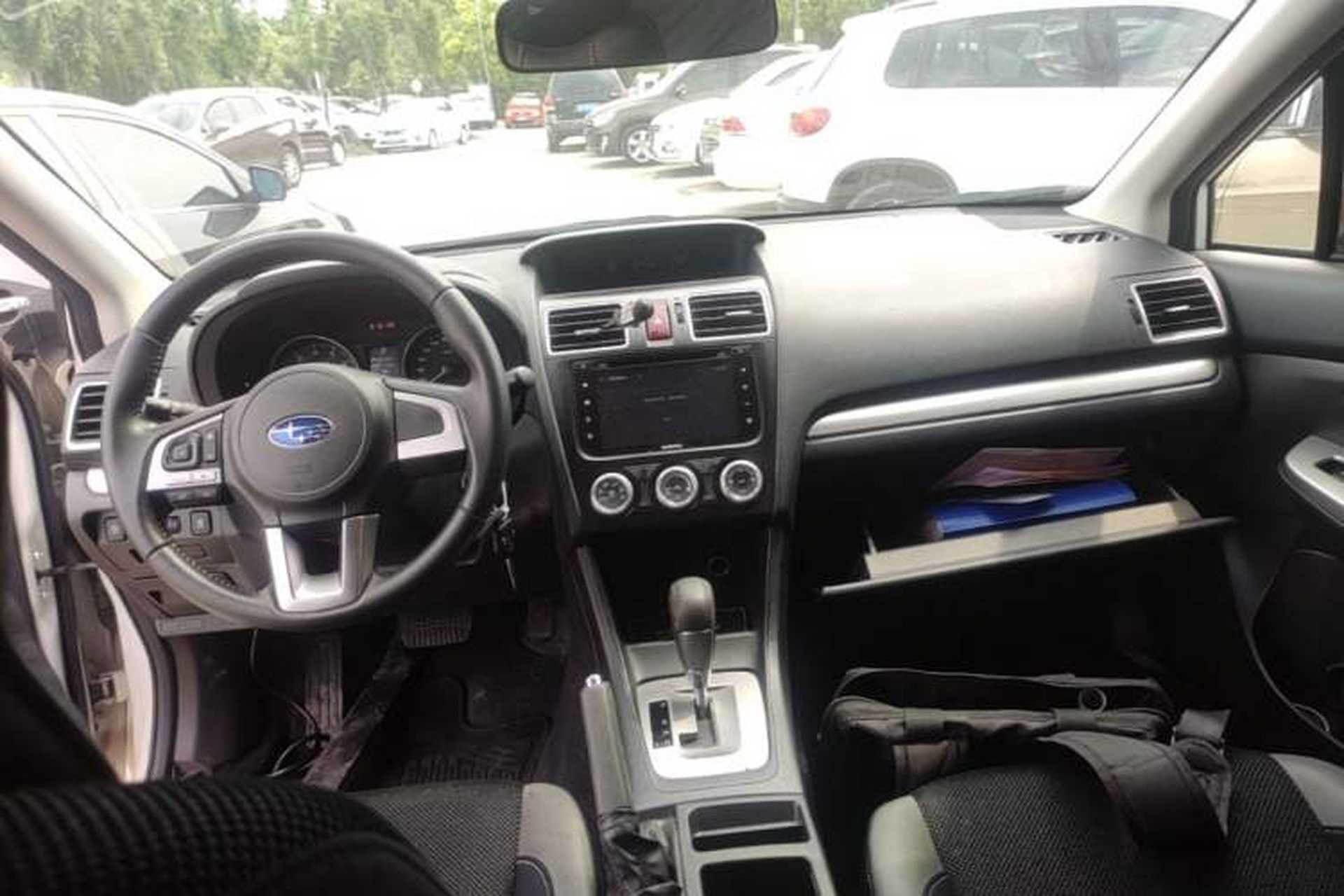 Used Subaru XV 2016 2.0i Comfort Navigation Edition Center Console
