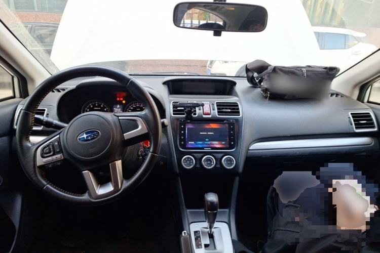 Used Subaru XV 2016 2.0i Comfort Navigation Edition Center Console