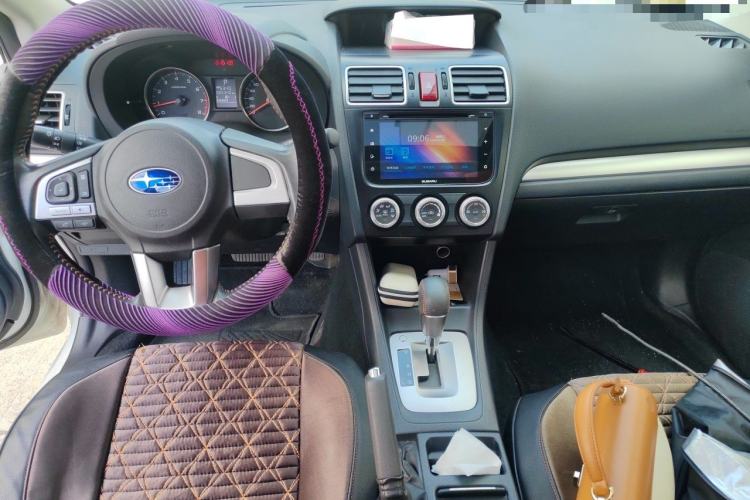 Used Subaru XV 2016 2.0i Comfort Navigation Edition Center Console