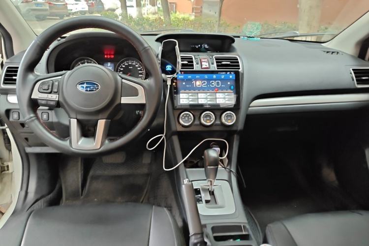 Used Subaru XV 2016 2.0i Comfort Navigation Edition Center Console