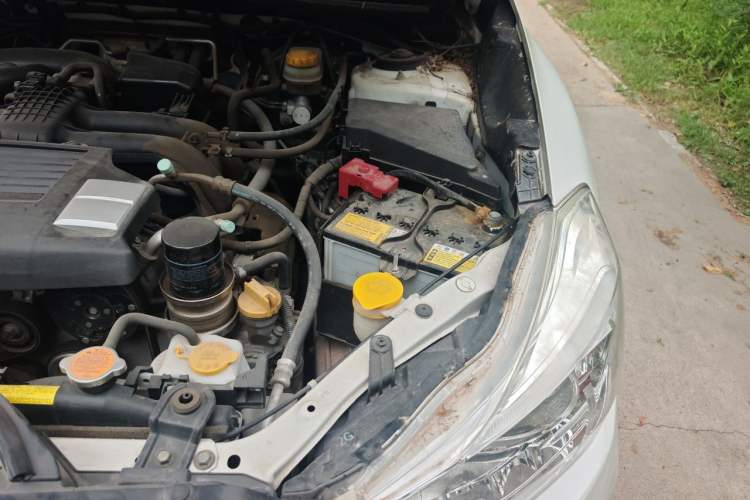 Used Subaru XV 2016 2.0i Elite Edition Engine Bay Left