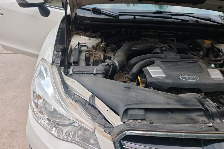 Used Subaru XV 2016 2.0i Elite Edition Engine Bay Right