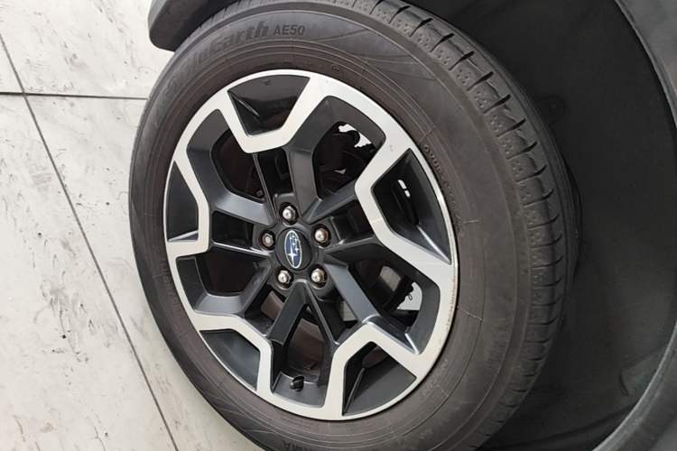 Used Subaru XV 2016 2.0i Comfort Navigation Edition Exterior 5