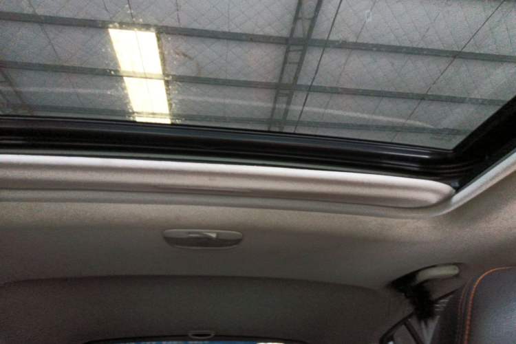 Used Subaru XV 2016 2.0i Comfort Navigation Edition Headliner