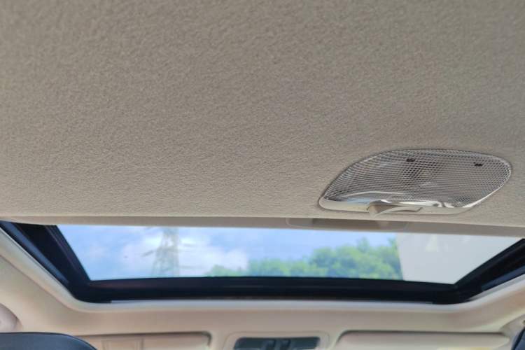 Used Subaru XV 2016 2.0i Comfort Navigation Edition Headliner