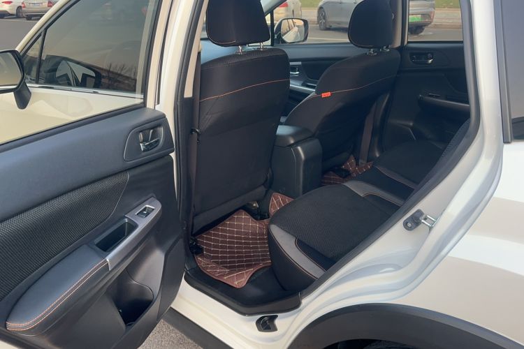 Used Subaru XV 2016 2.0i Ambition Edition Interior 2