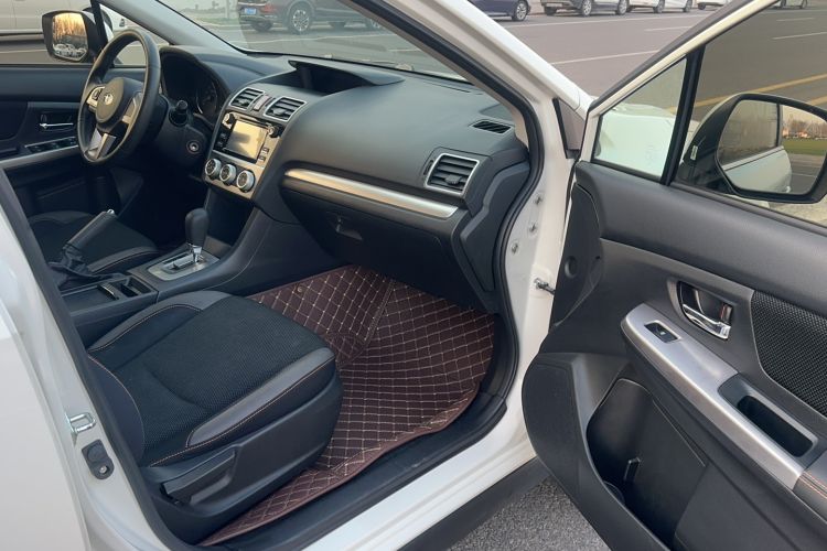 Used Subaru XV 2016 2.0i Ambition Edition Interior 4