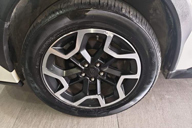 Used Subaru XV 2016 2.0i Elite Edition Left Front Wheel Hub