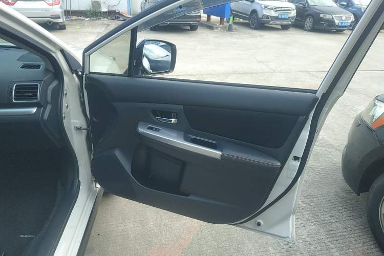 Used Subaru XV 2016 2.0i Ambition Edition Right Front Door Interior