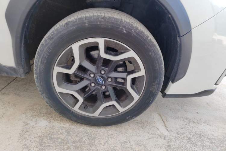 Used Subaru XV 2016 2.0i Comfort Navigation Edition Right Front Wheel Hub