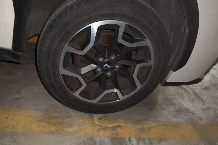 Used Subaru XV 2016 2.0i Comfort Navigation Edition Right Front Wheel Hub