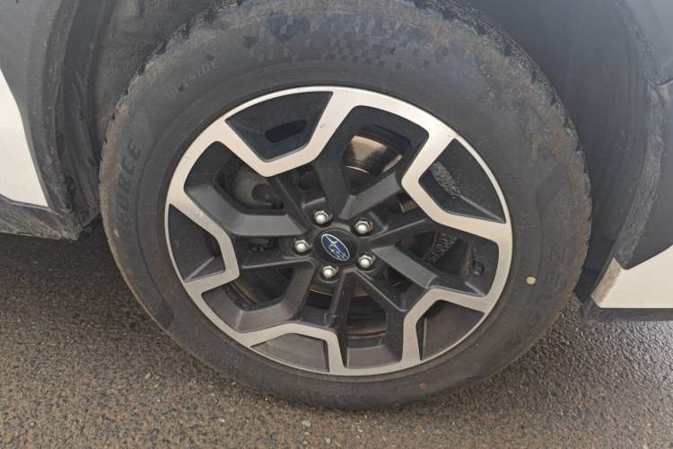 Used Subaru XV 2016 2.0i Comfort Navigation Edition Right Front Wheel Hub