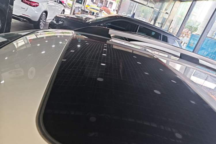 Used Subaru XV 2016 2.0i Elite Edition Roof