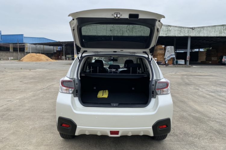 Used Subaru XV 2016 2.0i Comfort Navigation Edition Trunk