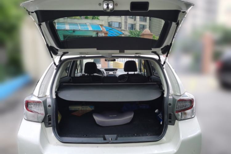 Used Subaru XV 2016 2.0i Comfort Navigation Edition Trunk