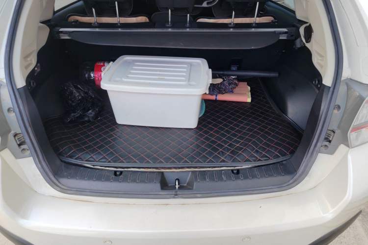 Used Subaru XV 2016 2.0i Comfort Navigation Edition Trunk