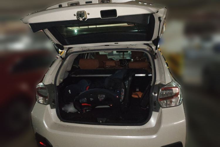 Used Subaru XV 2016 2.0i Comfort Navigation Edition Trunk