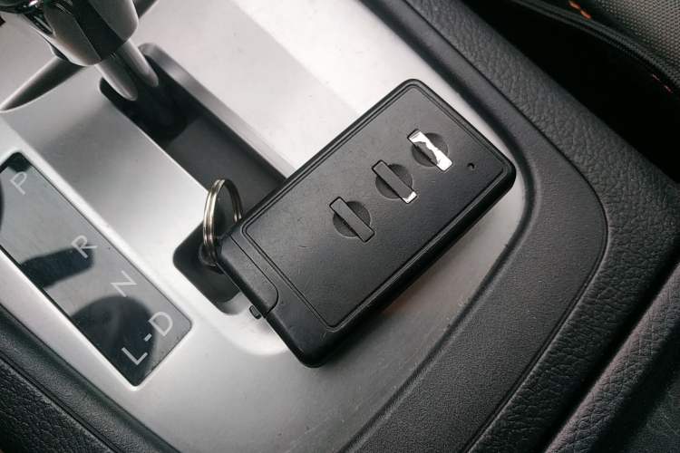 Used Subaru XV 2016 2.0i Comfort Navigation Edition Vehicle Key