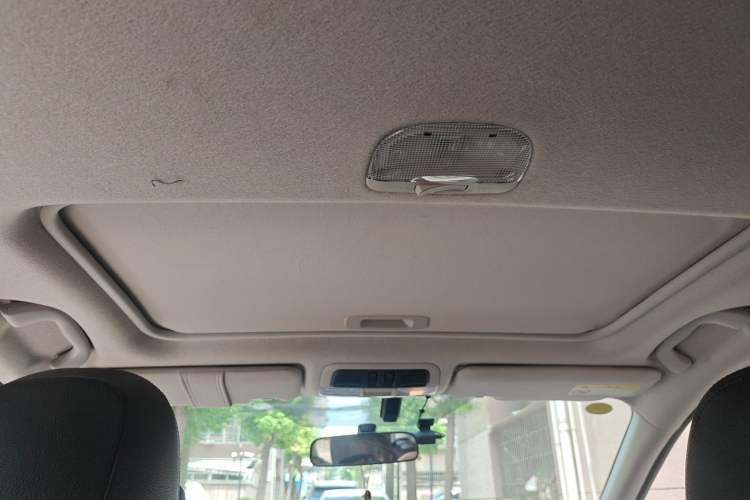 Used Subaru XV 2017 2.0i Special Edition Headliner
