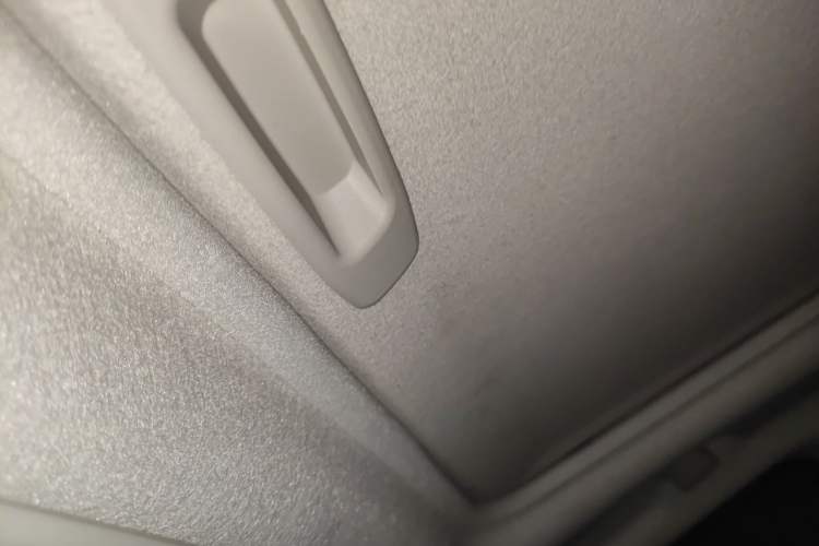 Used Subaru XV 2017 2.0i Elite Edition Headliner
