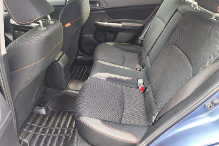Used Subaru XV 2017 2.0i Ambition Edition Interior 6