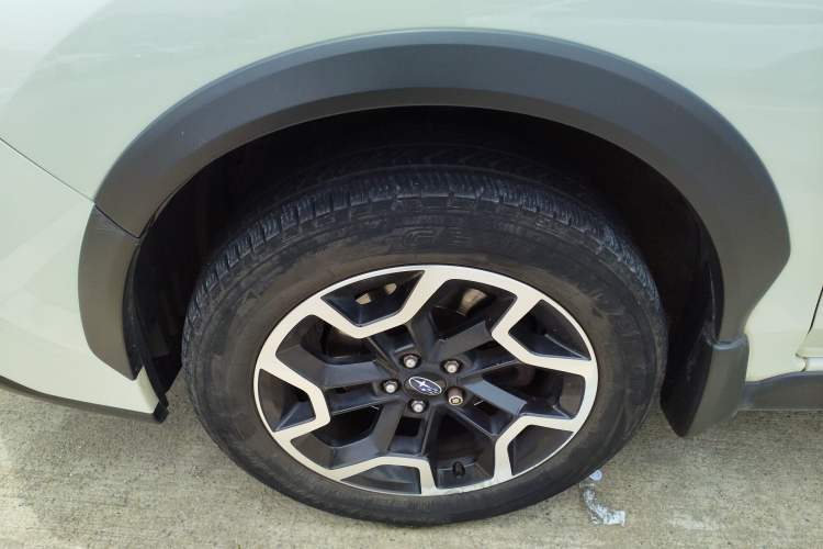 Used Subaru XV 2017 2.0i Ambition Edition Exterior 7