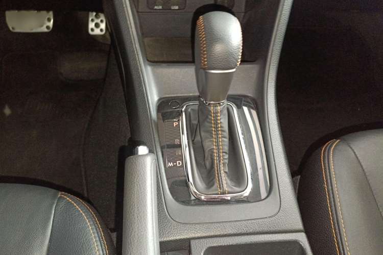 Used Subaru XV 2017 2.0i Luxury Edition Gear Lever