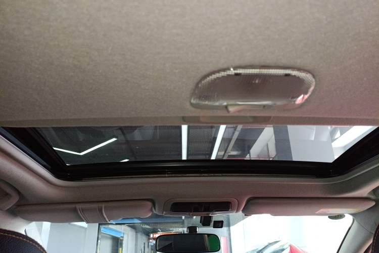 Used Subaru XV 2017 2.0i Luxury Edition Headliner