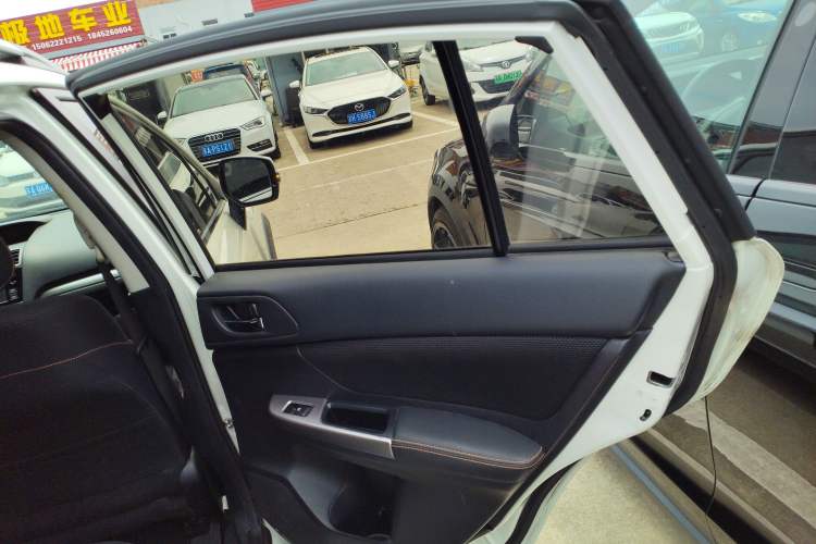Used Subaru XV 2017 2.0i Ambition Edition Interior 6