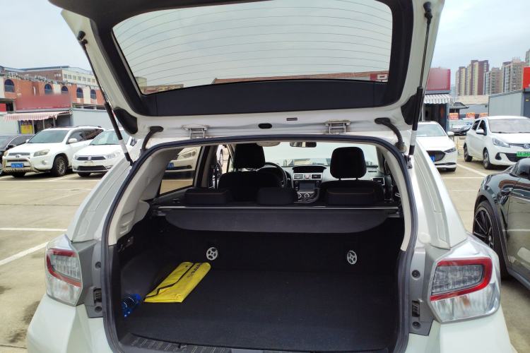 Used Subaru XV 2017 2.0i Ambition Edition Trunk