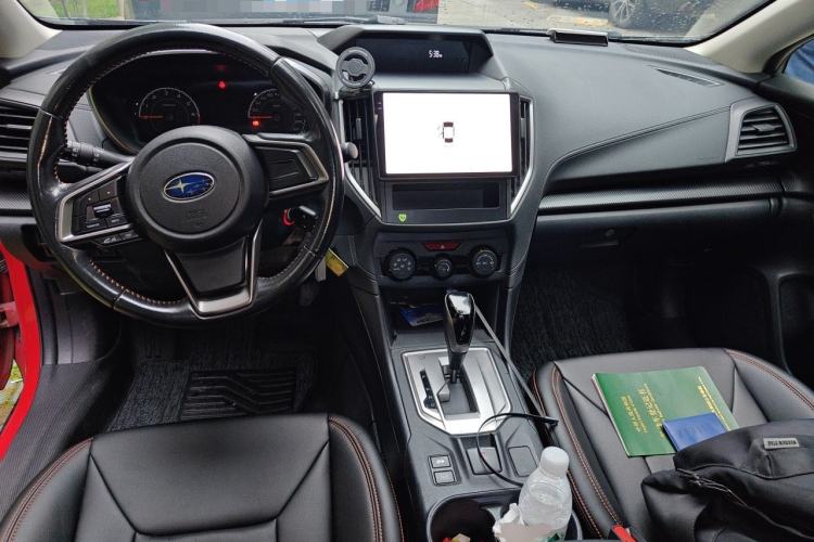 Used Subaru XV 2018 2.0i All-Wheel-Drive Elite Edition Center Console