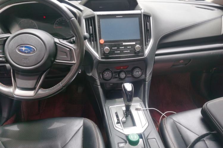 Used Subaru XV 2018 2.0i All-Wheel-Drive Elite Edition Center Console