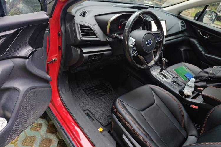 Used Subaru XV 2018 2.0i All-Wheel-Drive Elite Edition Driver Seat