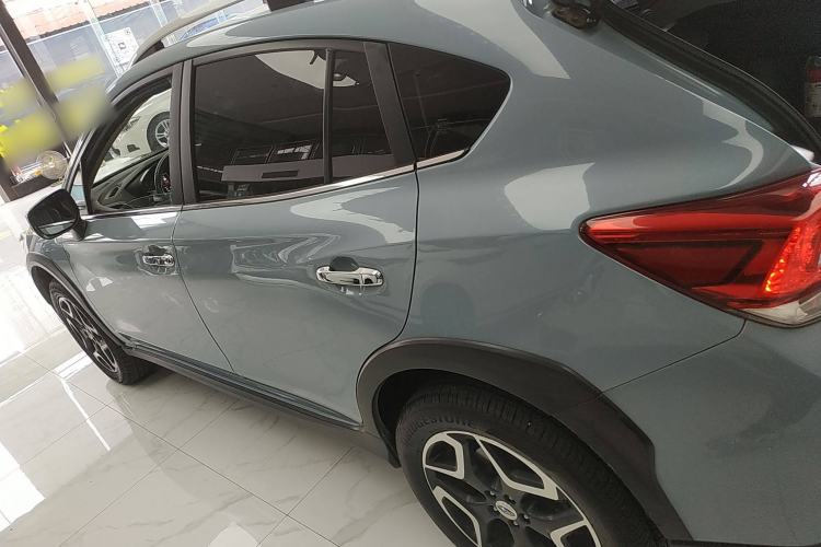 Used Subaru XV 2018 2.0i All-Wheel-Drive Luxury Edition with EyeSight Exterior 3