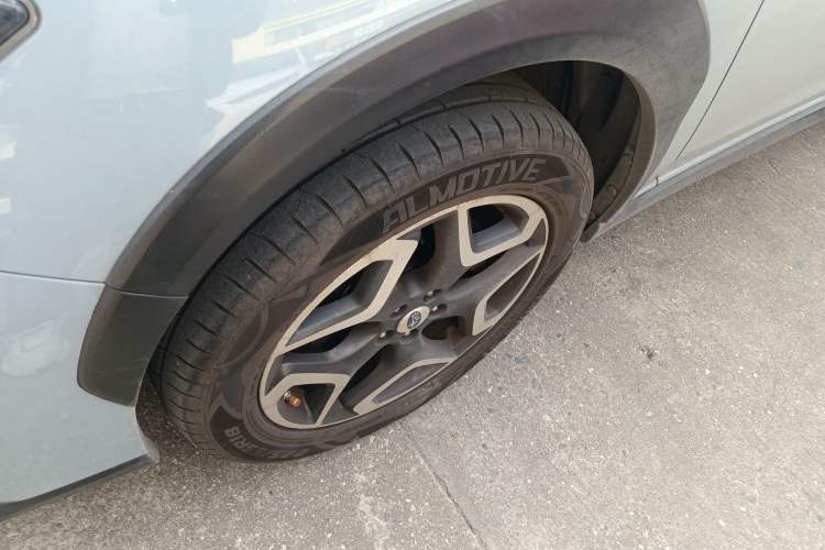 Used Subaru XV 2018 2.0i All-Wheel-Drive Luxury Edition with EyeSight Exterior 7